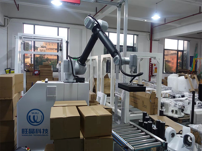 This technology is fully automatic palletizer, which is a good helper for enterprise production