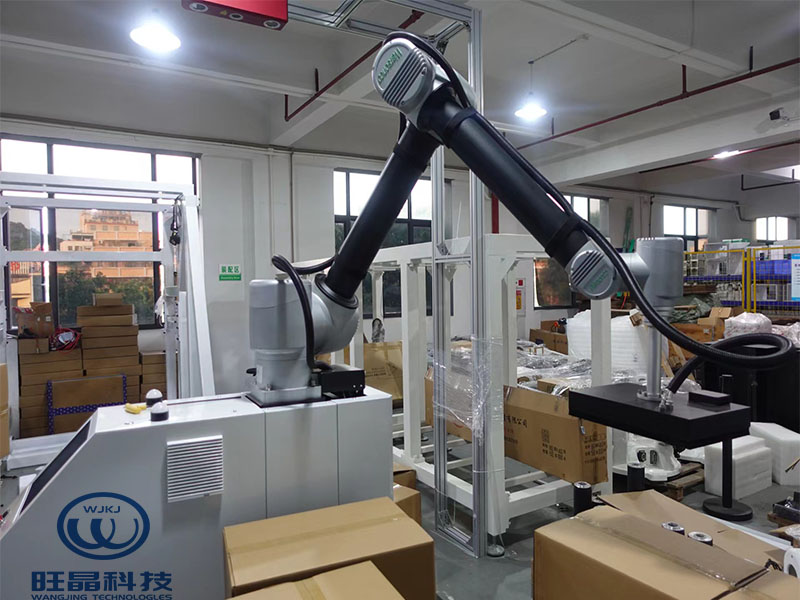 Through intelligent upgrading, palletizing robot can reduce labor cost and improve enterprise compet